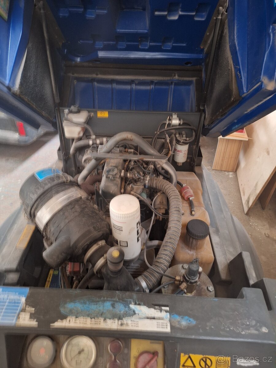 Pískovačka + Dieslový kompresor - 4