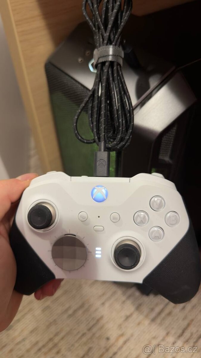 Xbox Elite Series 2 Core - 4