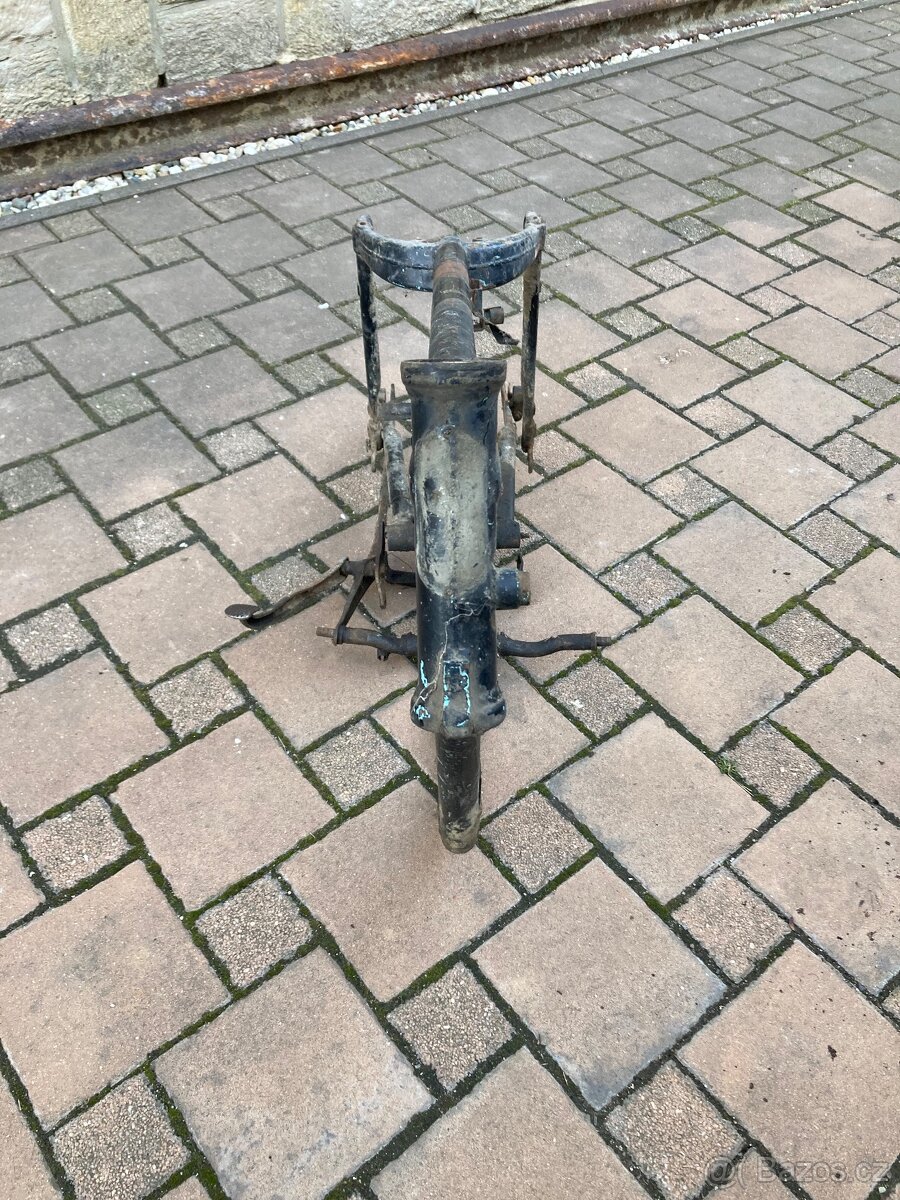 ČZ 250 RÁM - 4