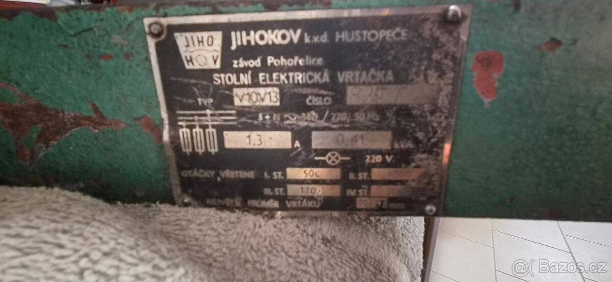 Stojanová vrtačka Jihokov V10V13 - 4