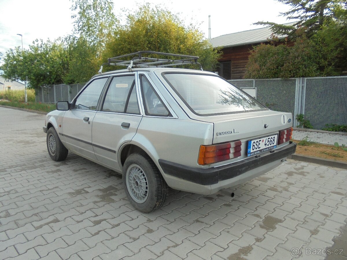 FORD ESCORT 1.1i - EKO DAŇ ZAPLACENA - 4
