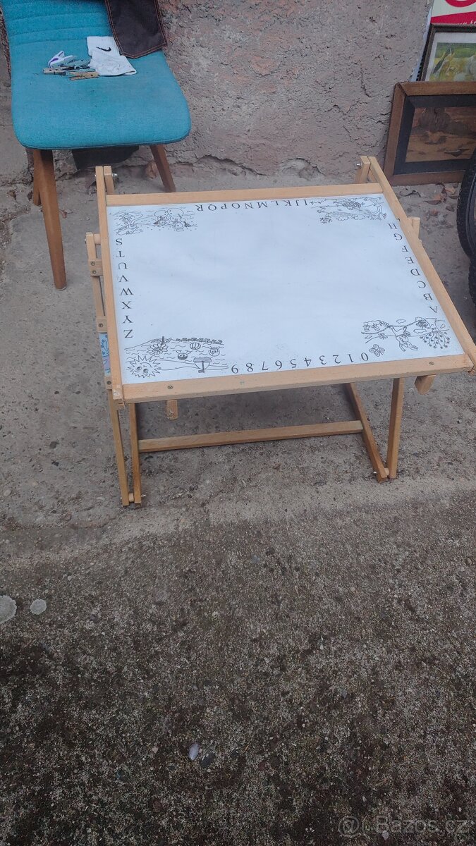 Stůl a tabule v jednom - 4