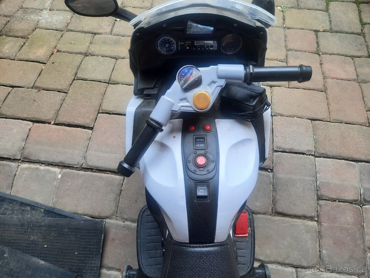 Motorka BMW - 4
