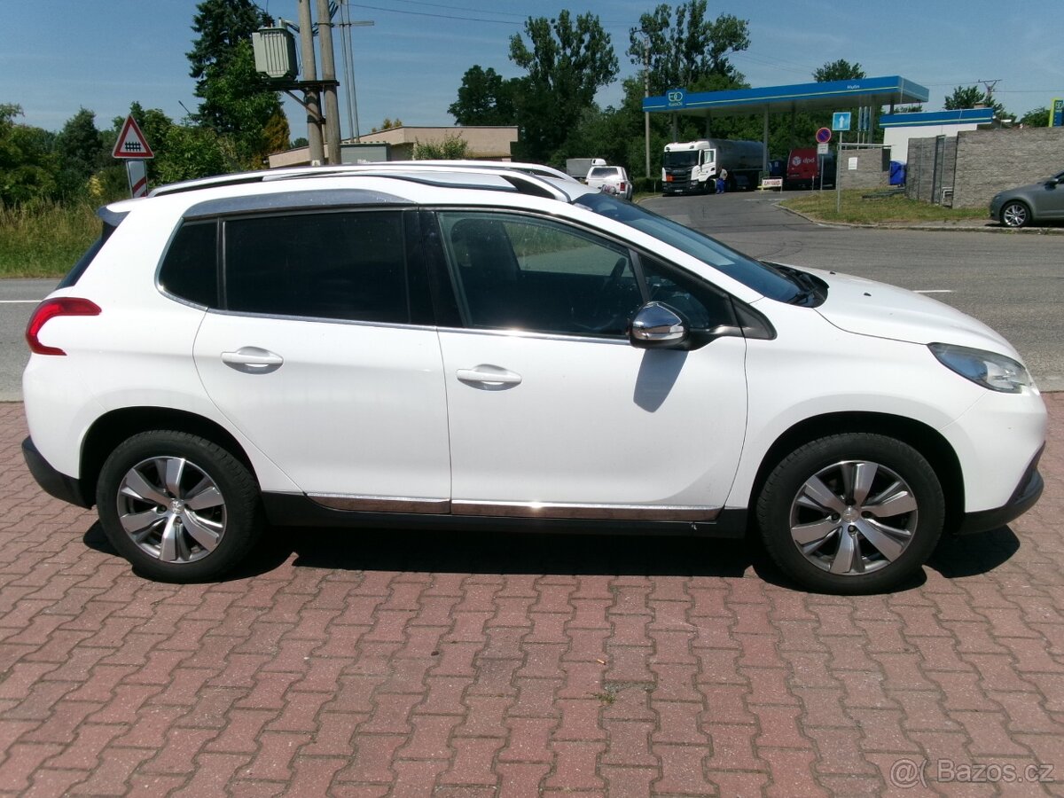 PRODÁM Peugeot 2008 1.6 BlueHDI AC TEMP USB - 4