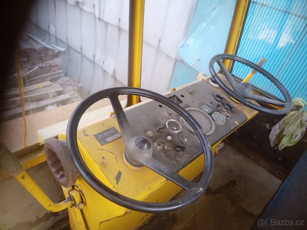 Vibrační válec VV 110 - 4