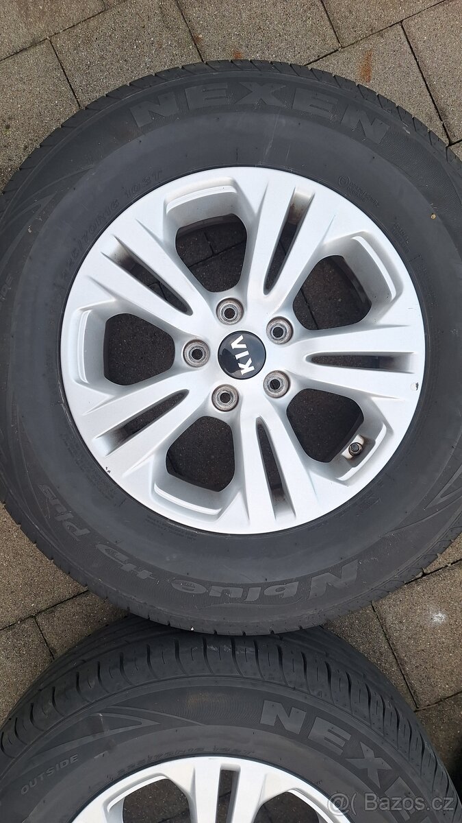 Alu kola Kia 16" 5x114,3 letní pneu 225/70 R16 6-7mm - 4