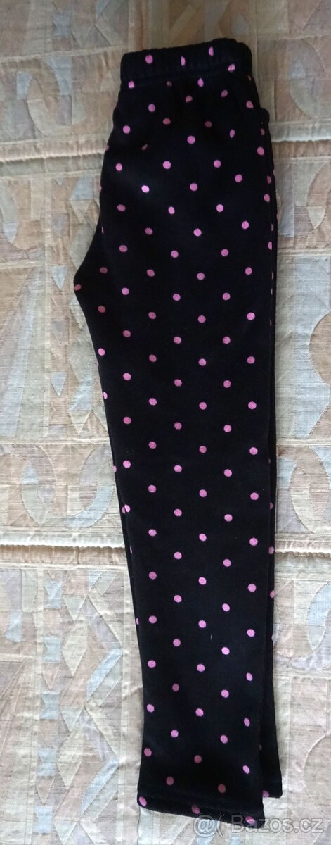 Dívčí zateplené legíny s puntíky vel.116/122 zn.WD - 4