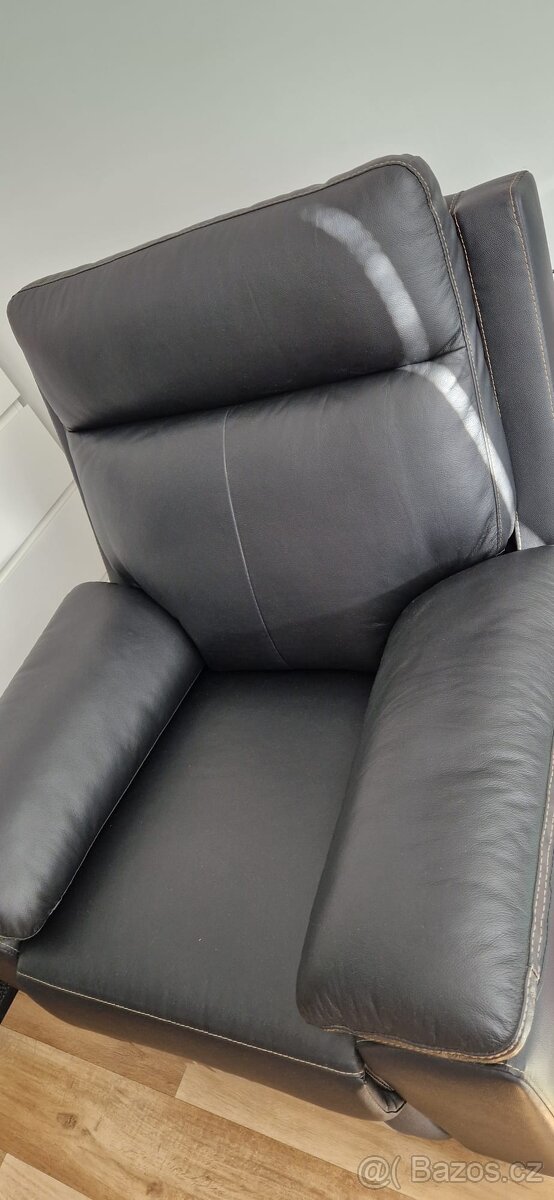 Kožené křeslo polohovací - 4