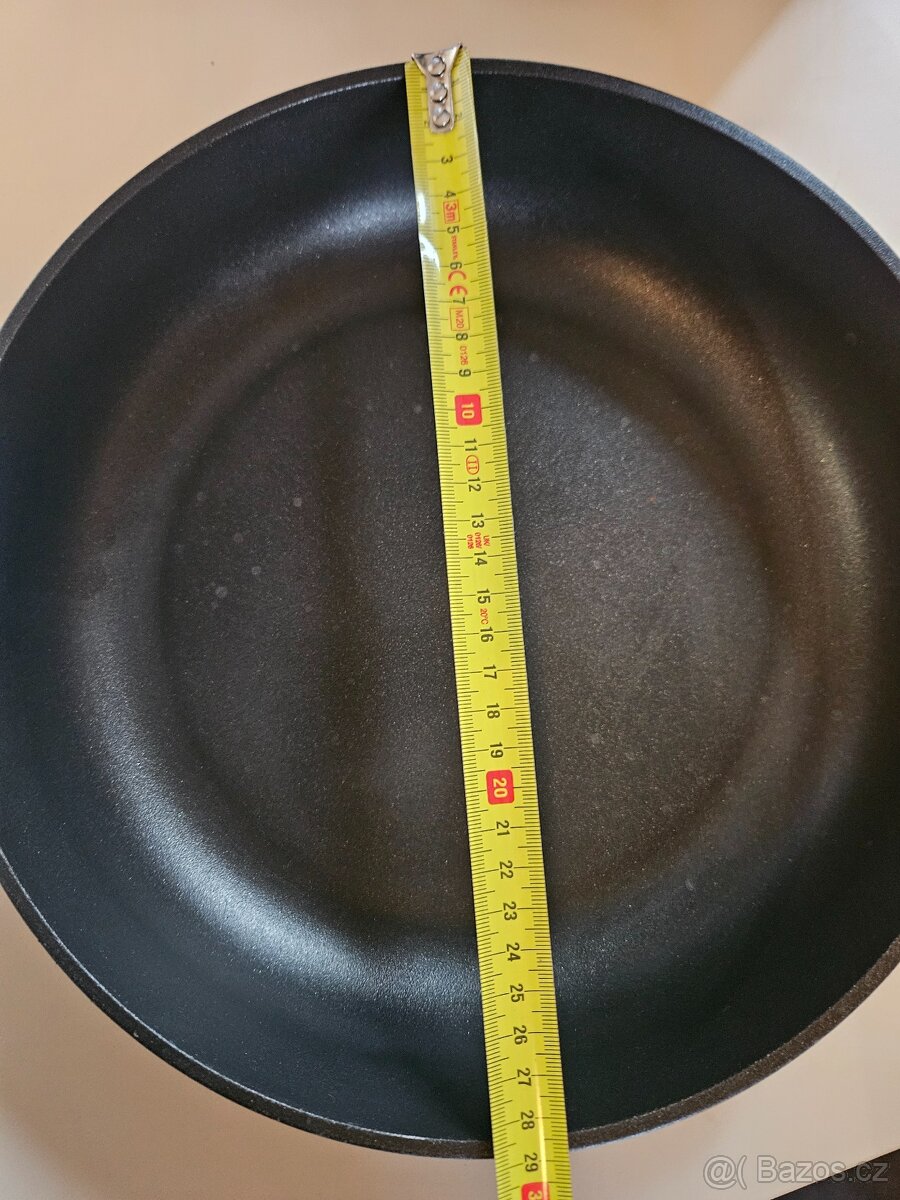 Neprilnava panev WOLL - 4