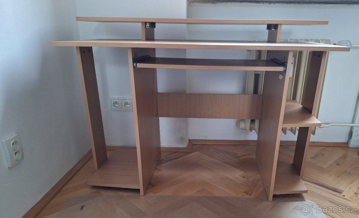 Pracovní PC stůl s výsuvem pro klávesnici - 4