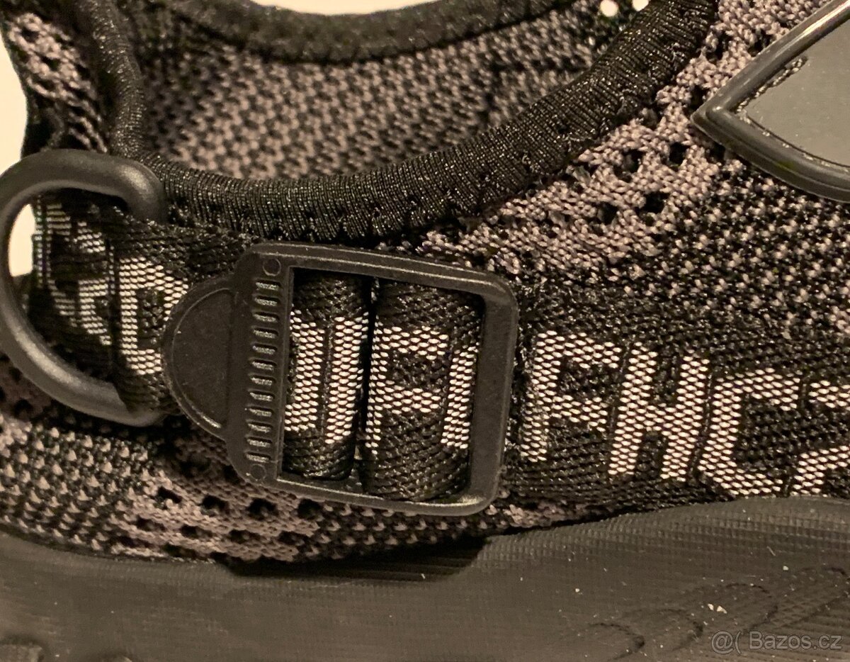 Trekové kvalitní ,..vel.47 - 4