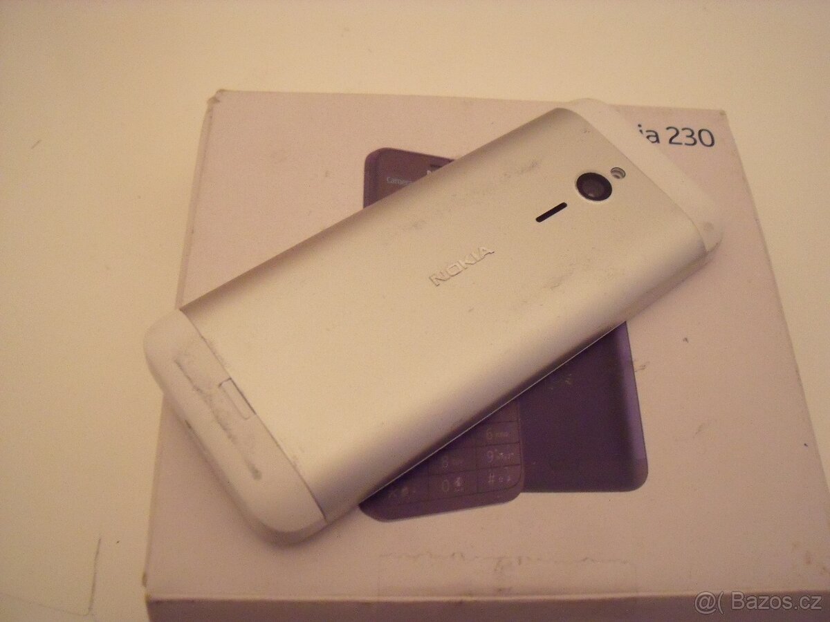 NOKIA 230, komplet balení (2x SIM) - 4