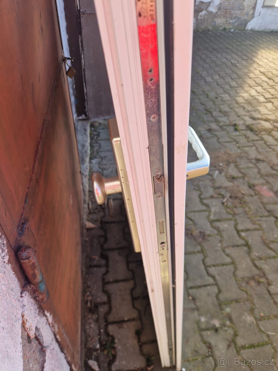 Dveře bez rámu - 4