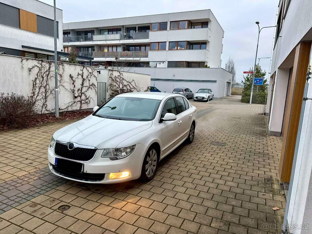 Superb 2.0 TDi 4x4 103Kw DSG, 2012 - 4