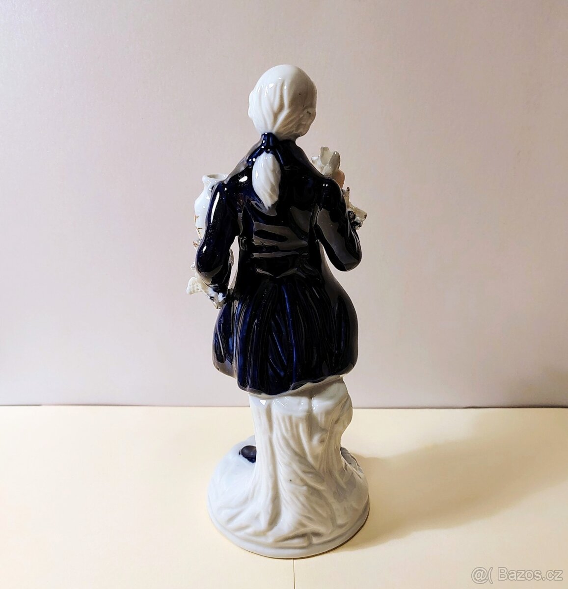 Tři porcelánové sošky - 4