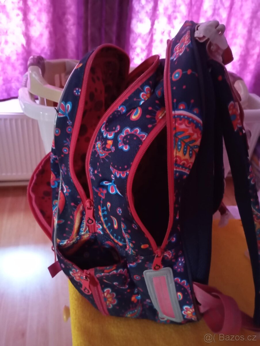 Prodám školní batoh značky TOPGAL - 4