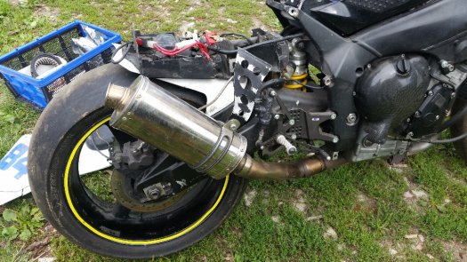 Yamaha YZF R1 2003 Prodám náhradní díly - 4