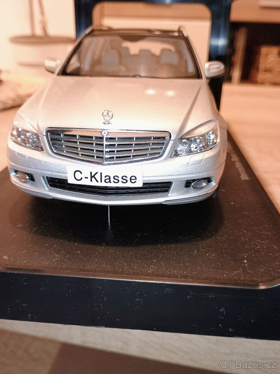 Mercedes-Benz C-Klasse Autoart 1:18 - 4