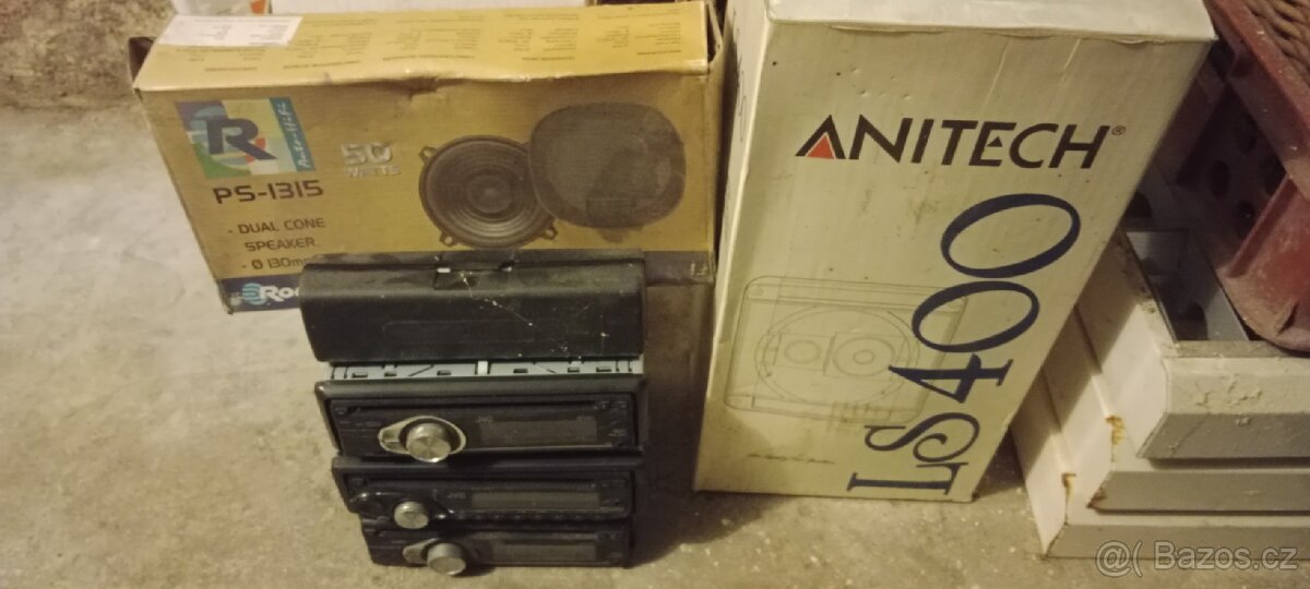 Subwoofer a autoradia + zesilovač - 4