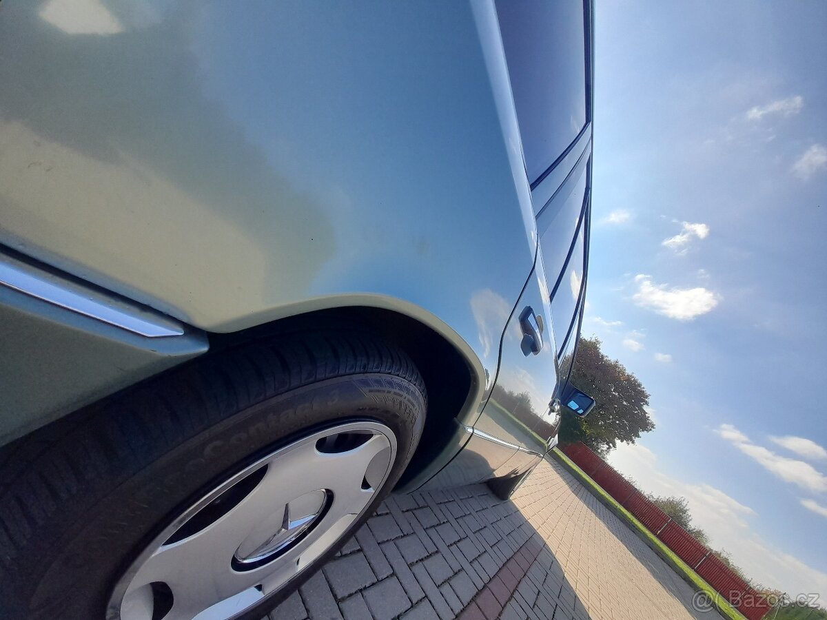 Mercedes Benz S124 200TE - 4