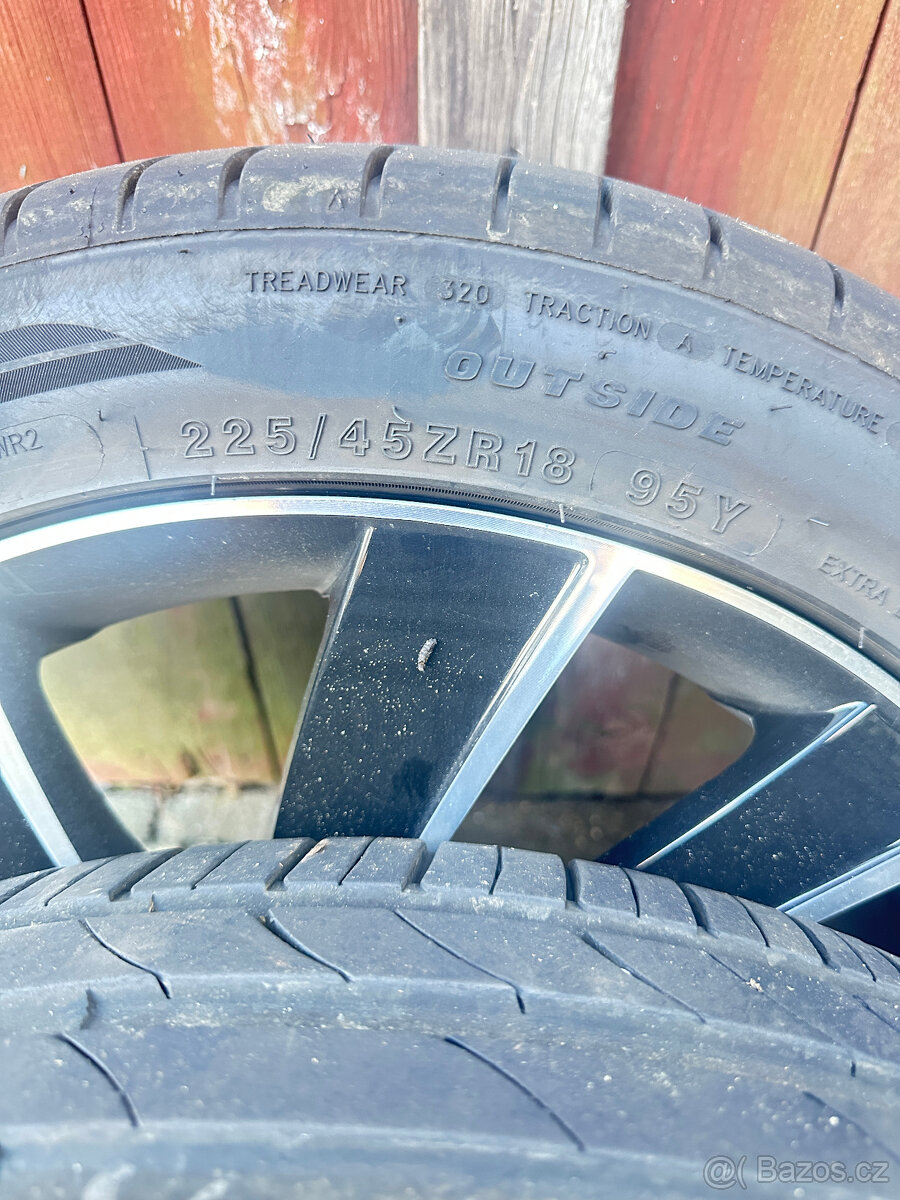 Sadu AL disků 5x112 obuté 225/45 R 18" Racing Line - 4