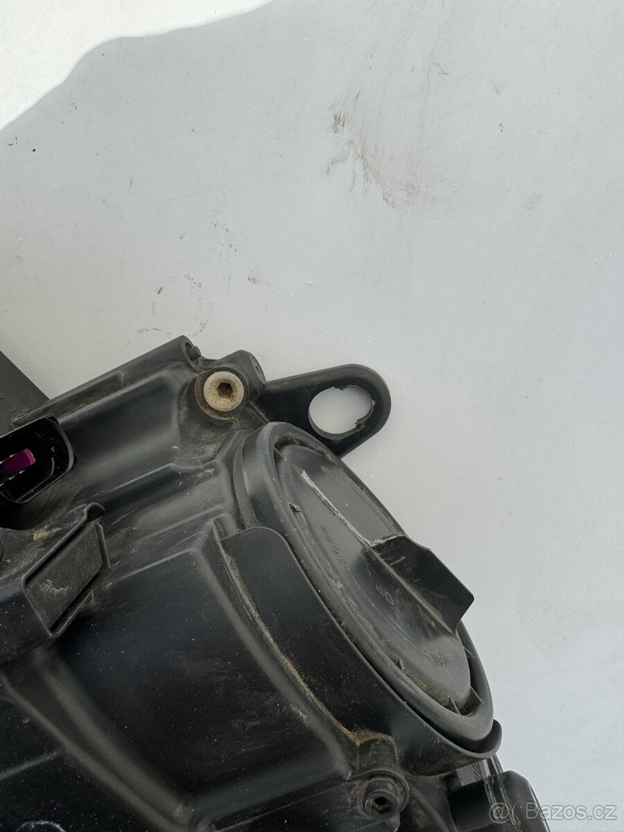 Halogenové světlo Škoda Octavia 3 předface - 4