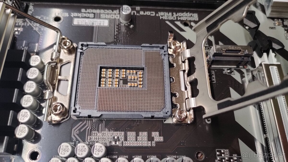 GIGABYTE B860M DS3H - 4