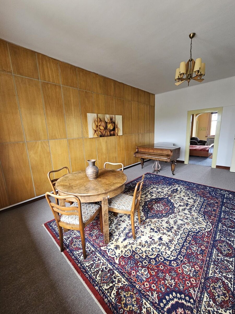 Elegantní prvorepublikový byt k pronájmu 140 m2 – Americká t - 4