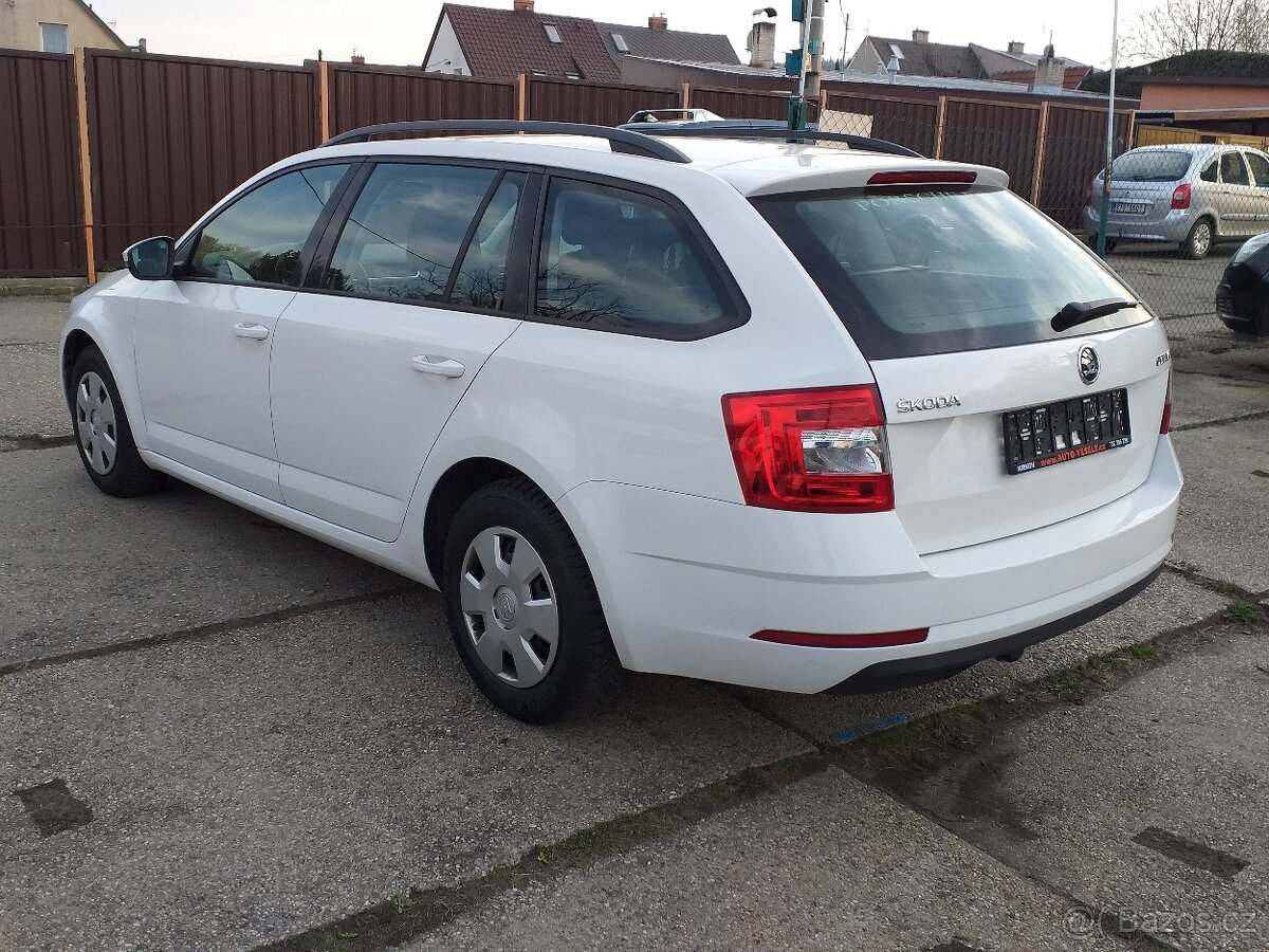 ŠKODA OCTAVIA COM III,1,6 TDi,ESP,KLIMA,ČR.SERVISKA - 4