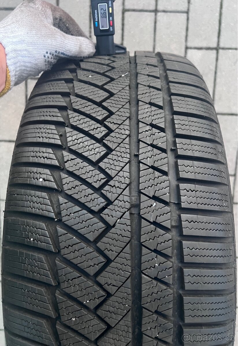 245/45 R18 - 4x zimní Continental 7-8mm,DOT1724 - 4