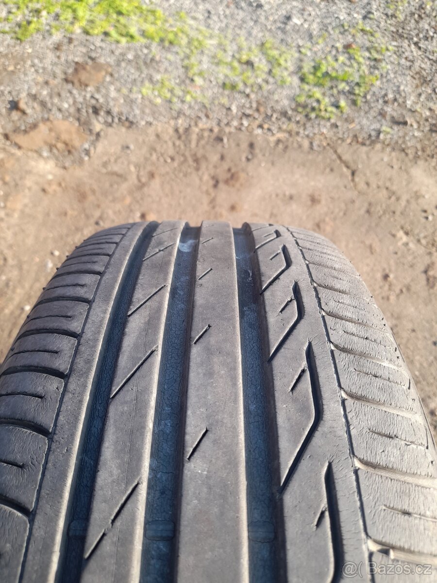 4x 15" obutá letní kola na Toyota. - 4