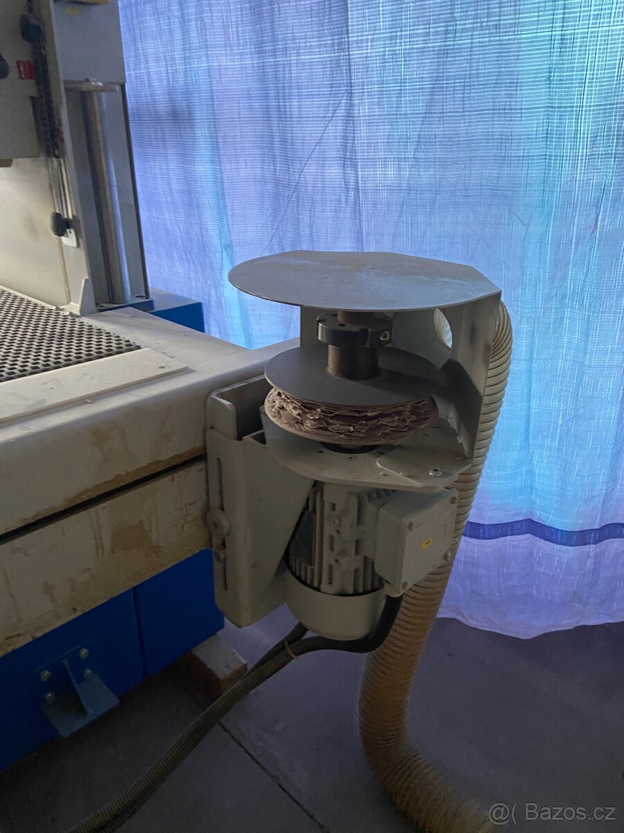 HOUFEK TWINGO KARTÁČOVACÍ STROJ - 4