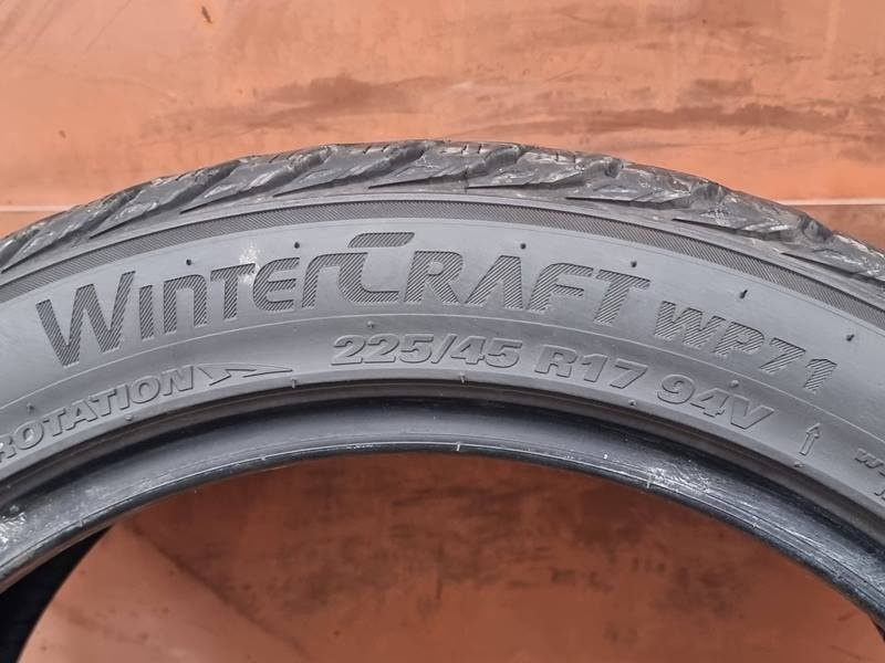 Zimní Kumho 225/45/17 - 4