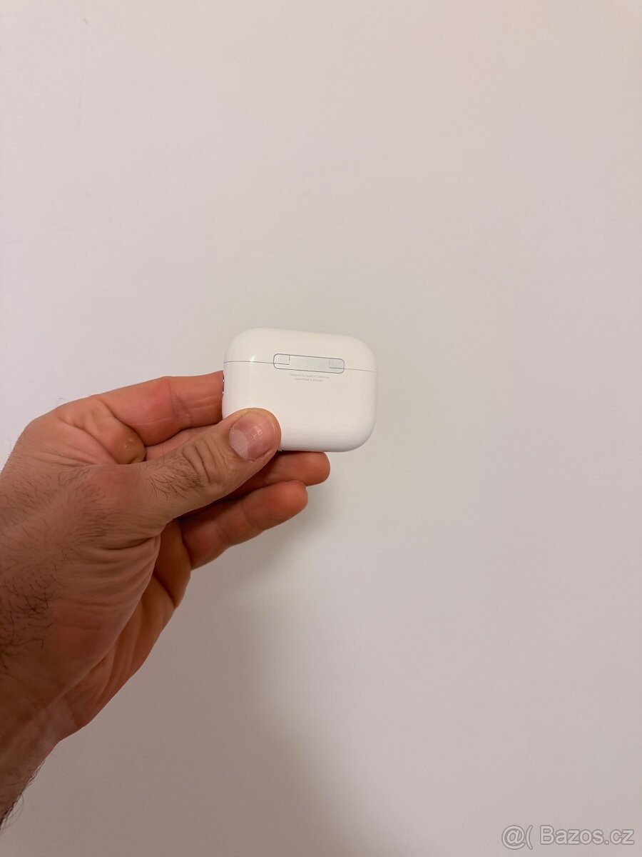 Apple AirPods 3 Pro - 4