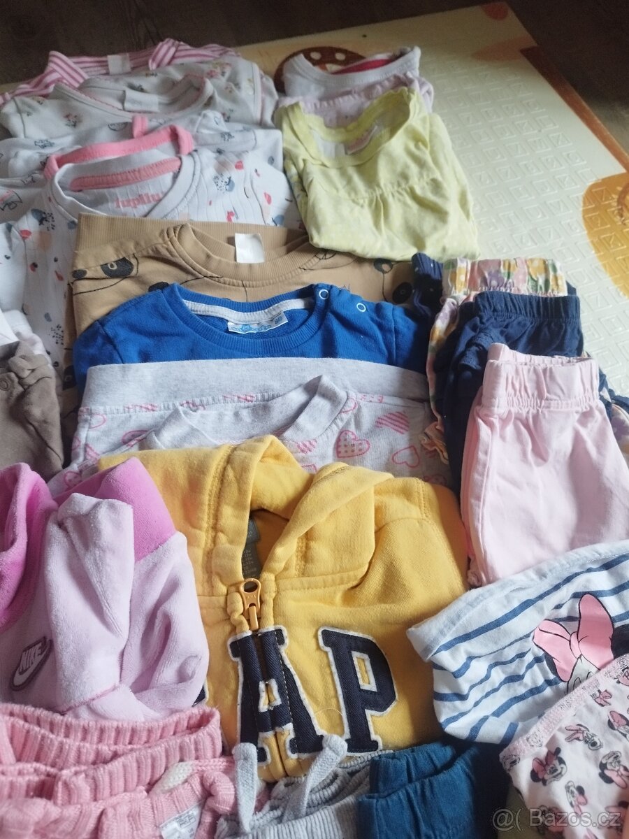 Oblečení pro holčičku vel. 74-80 - 4