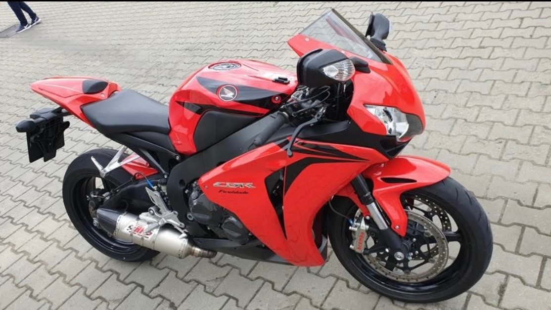 CBR 1000RR - Fireblade - 2008 - 4