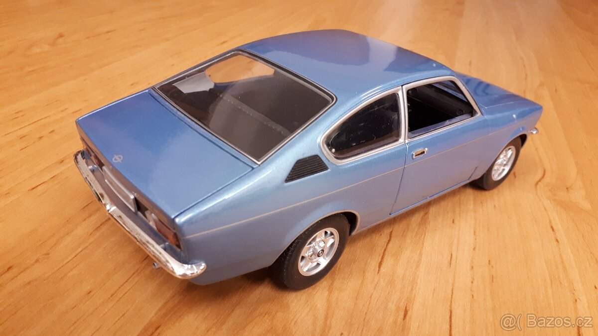 Opel Kadett C coupe 1976 1:18 Minichamps - 4