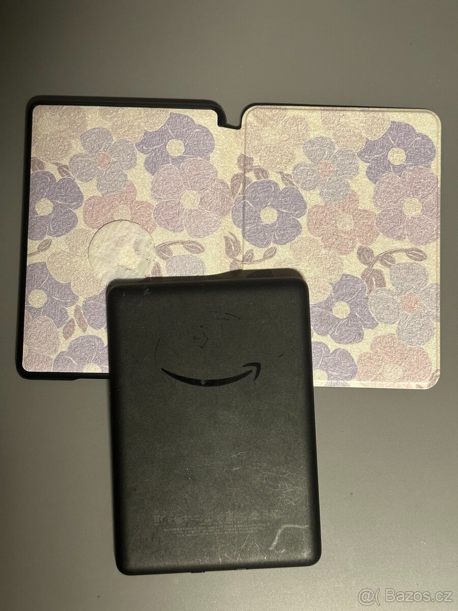 Čtečka knih Amazon Kindle 10. gen 4GB + obal 2 - 4