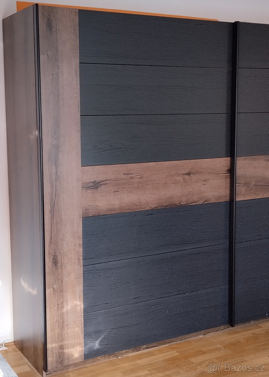 na prodej šatní skříň BELLEVUE - 4