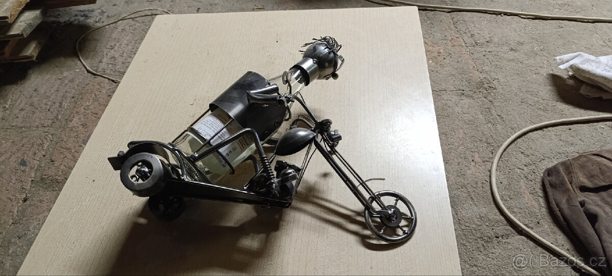 Motorka Stojan na láhev - 4