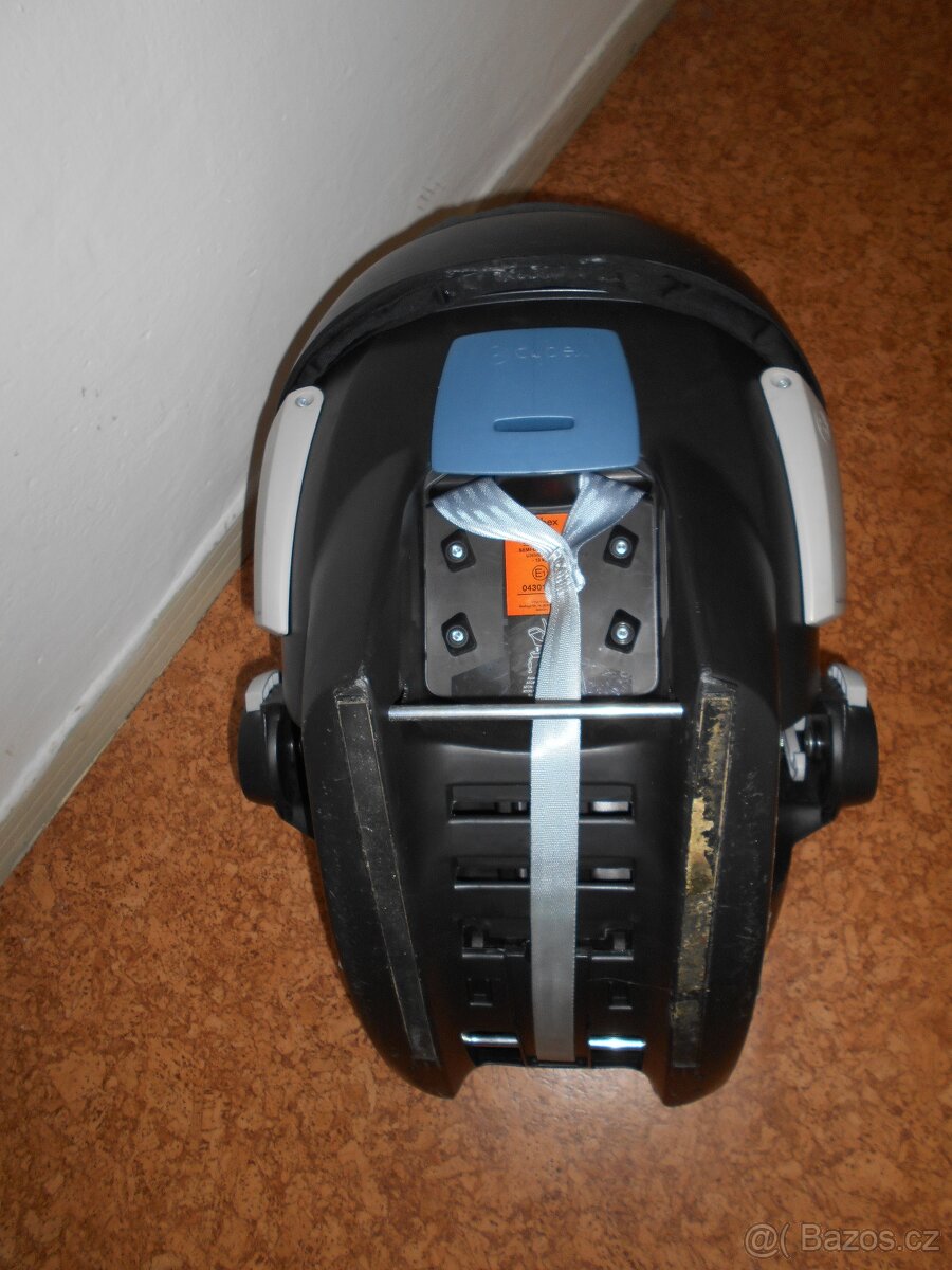 Dětská autosedačka-vajíčko. Slušný stav. - 4