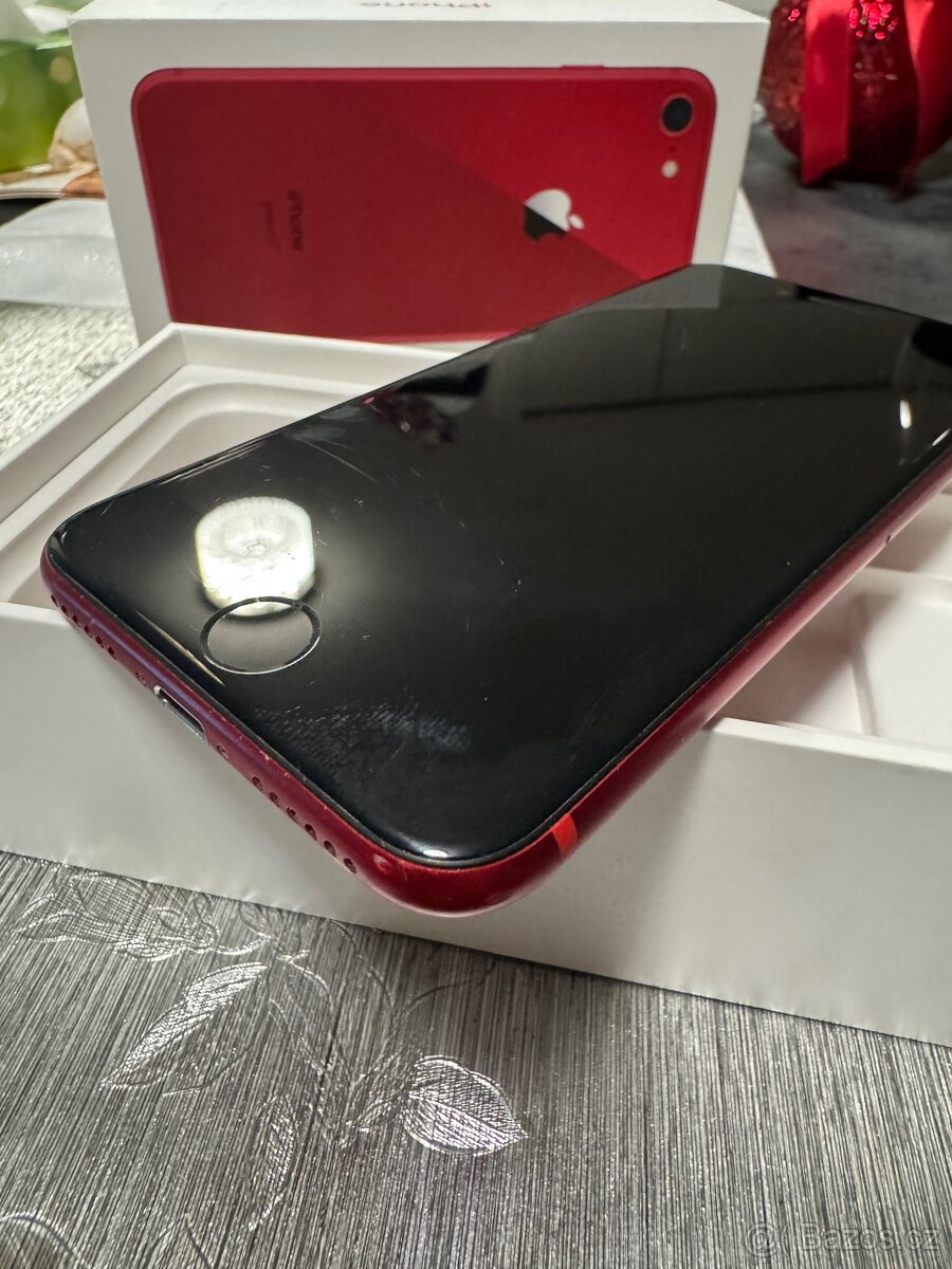 Iphone 8 64GB RED edice - 4