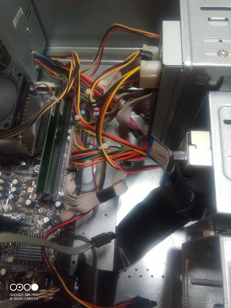 z.d MSI 760GM-P33, g.k. GIGABYTE GV-N730D5-2GI - 4