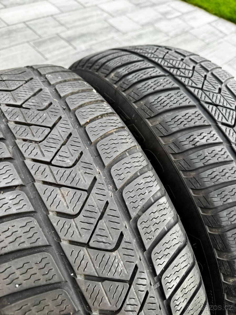 ZImní pneu 225/60/18 Pirelli RFT - 4