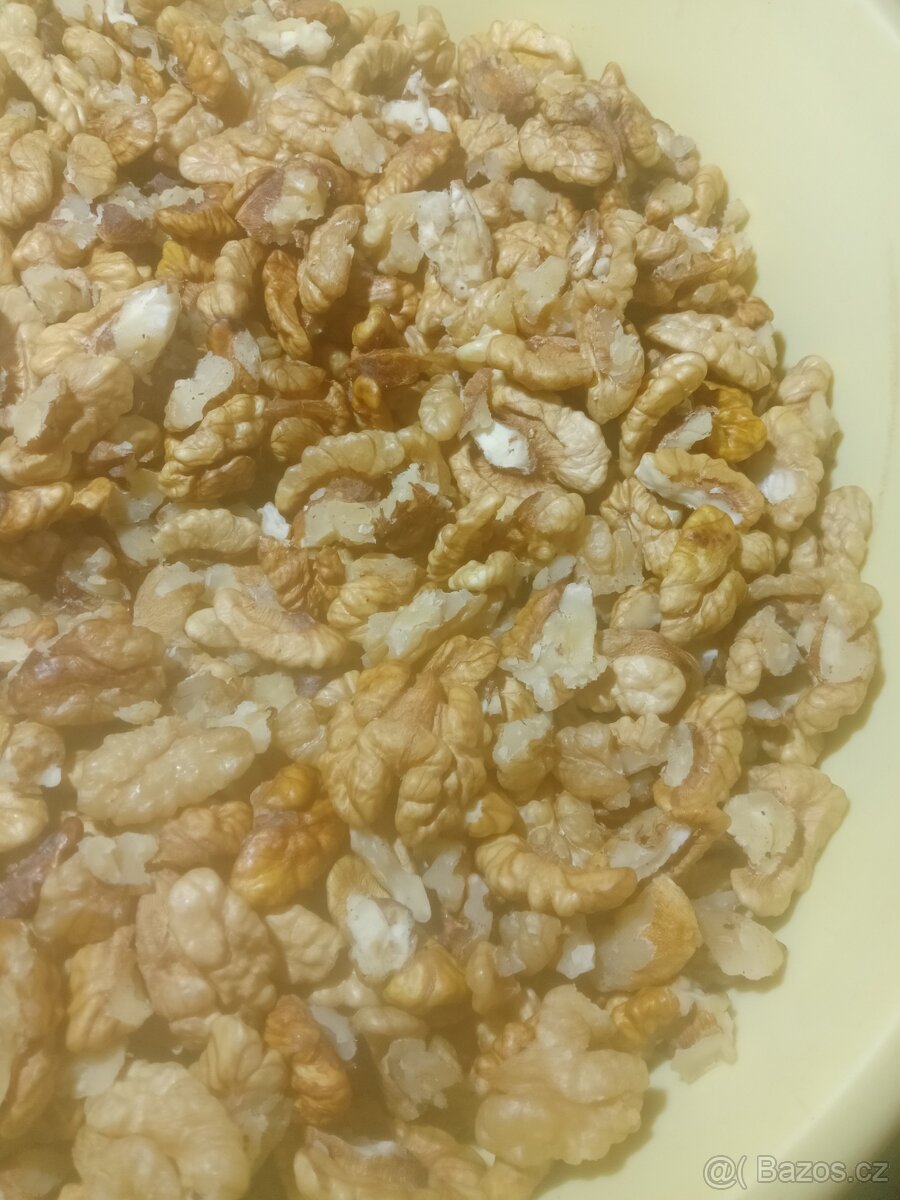 Loupané ořechy - 4