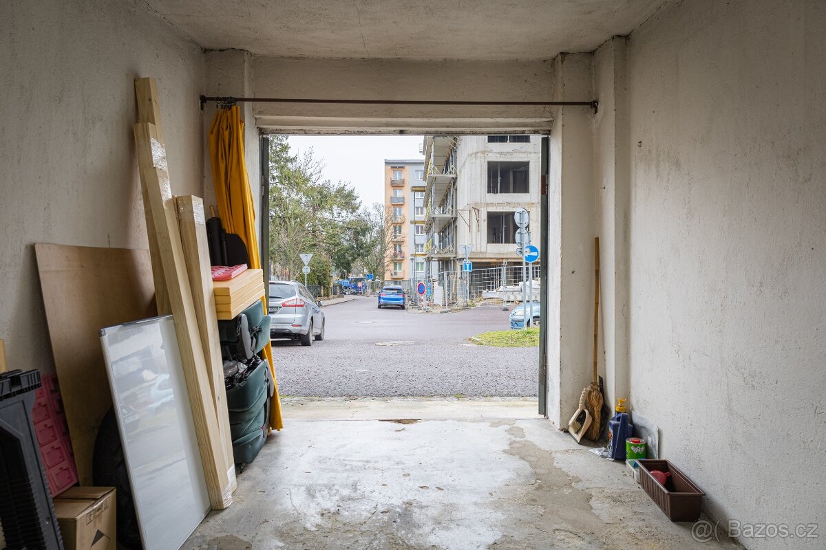 Prodej garáže 16 m2 ve Znojmě – Pražská sídliště - 4