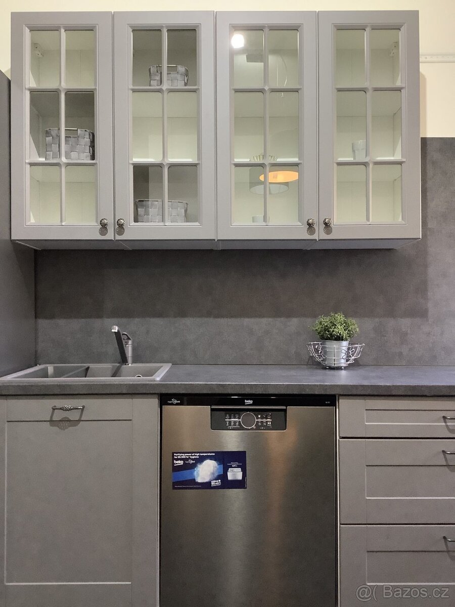 Moderní kuchyně v šedé barvě CARMEN - 4