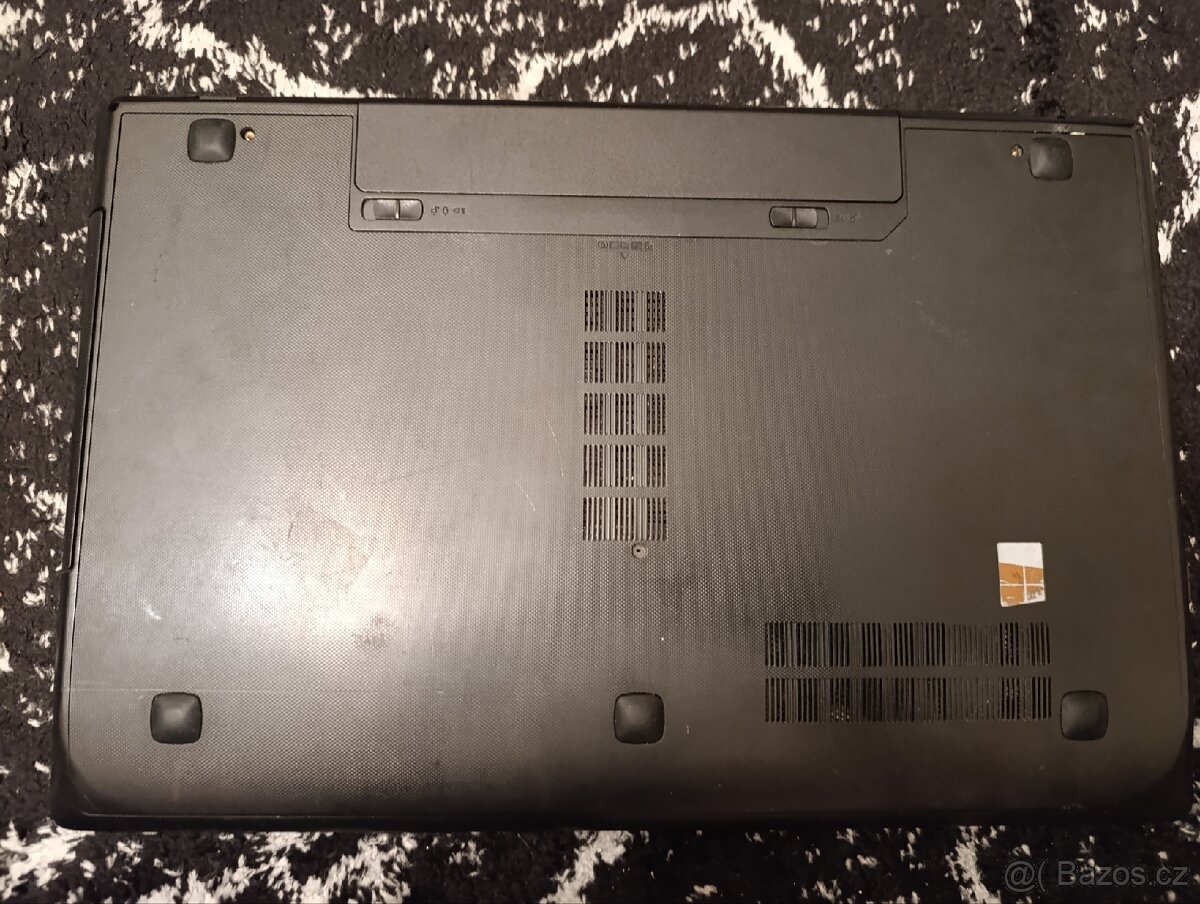 Notebook Lenovo G700 – velký notebook / na díly nebo opravu - 4