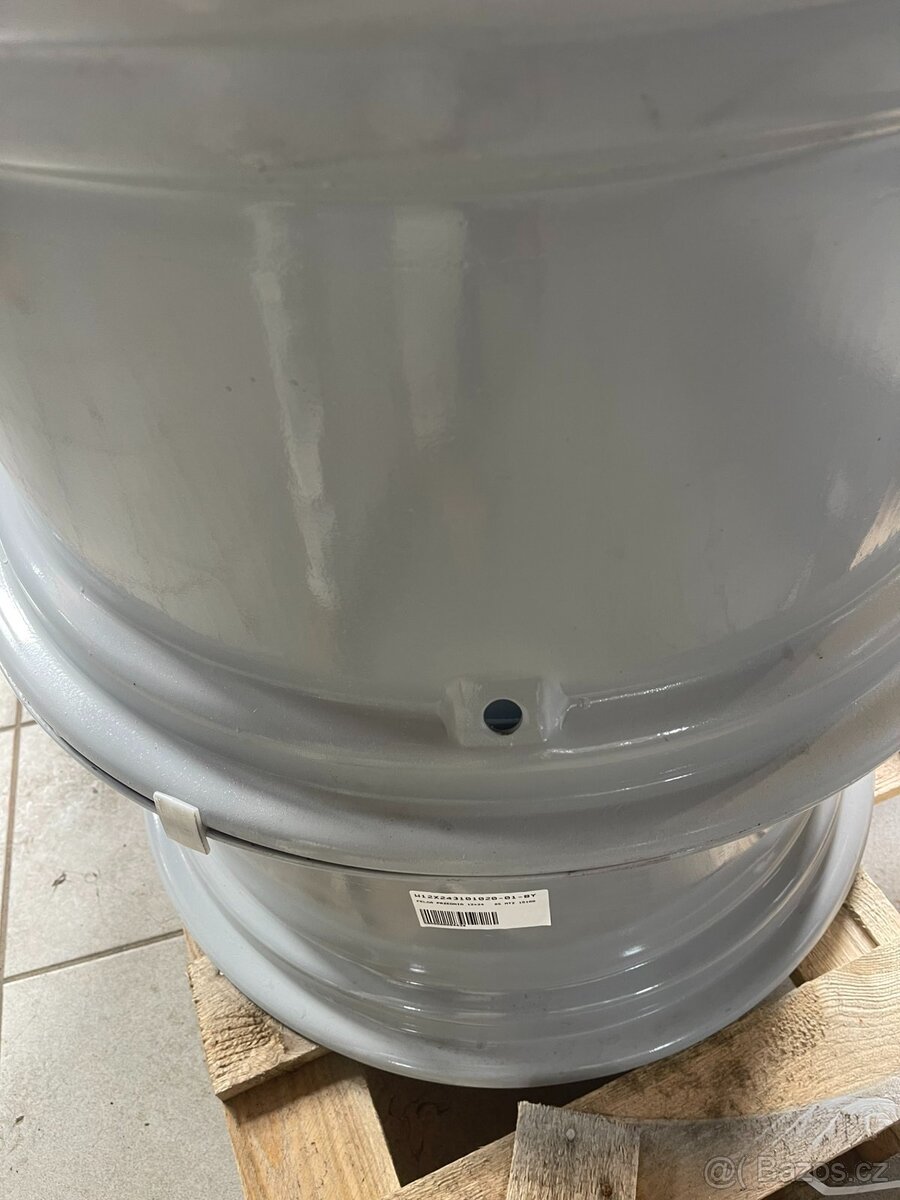 Originální ráfky na traktor Belarus, traktorbagr Belorus EO - 4