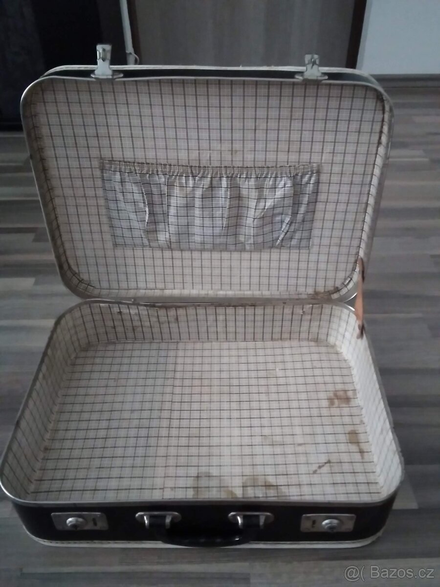 retro Kufr, zn. KAZETO - 4